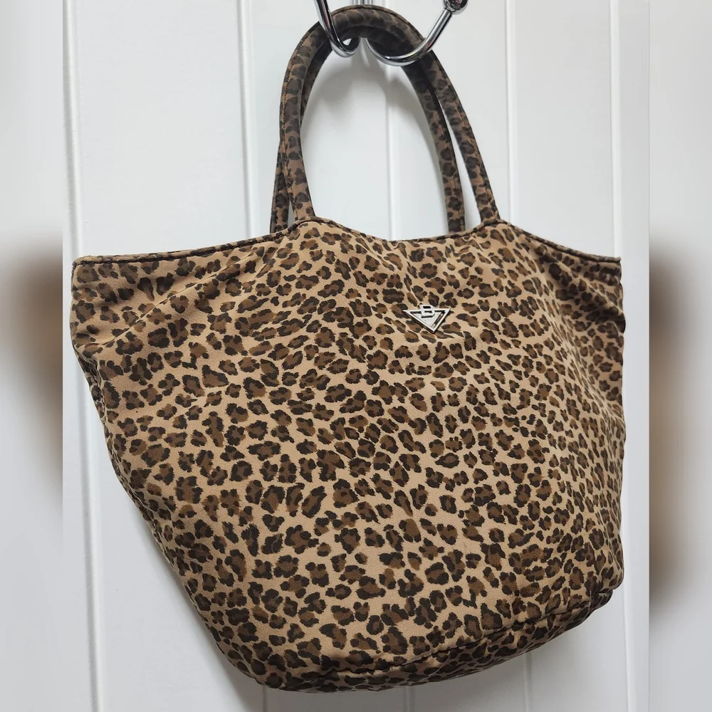 Bottega Veneta Leopard Print Mini Slouch Tote EUC 🥰🥰 - Picture 14 of 14